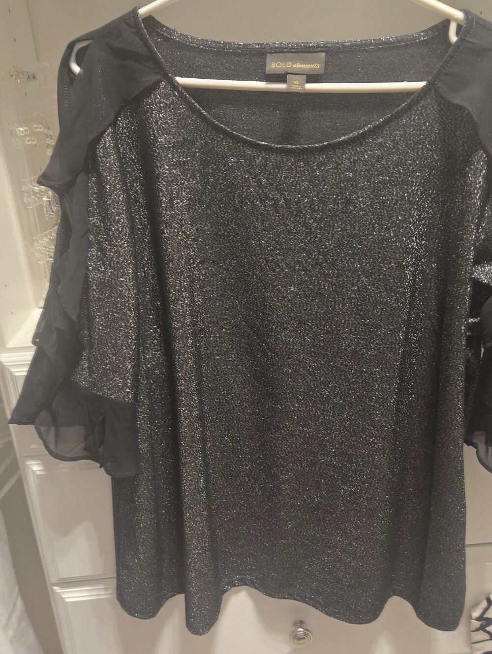 BOLD elements Black Metallic Ruffle Sleeve Top